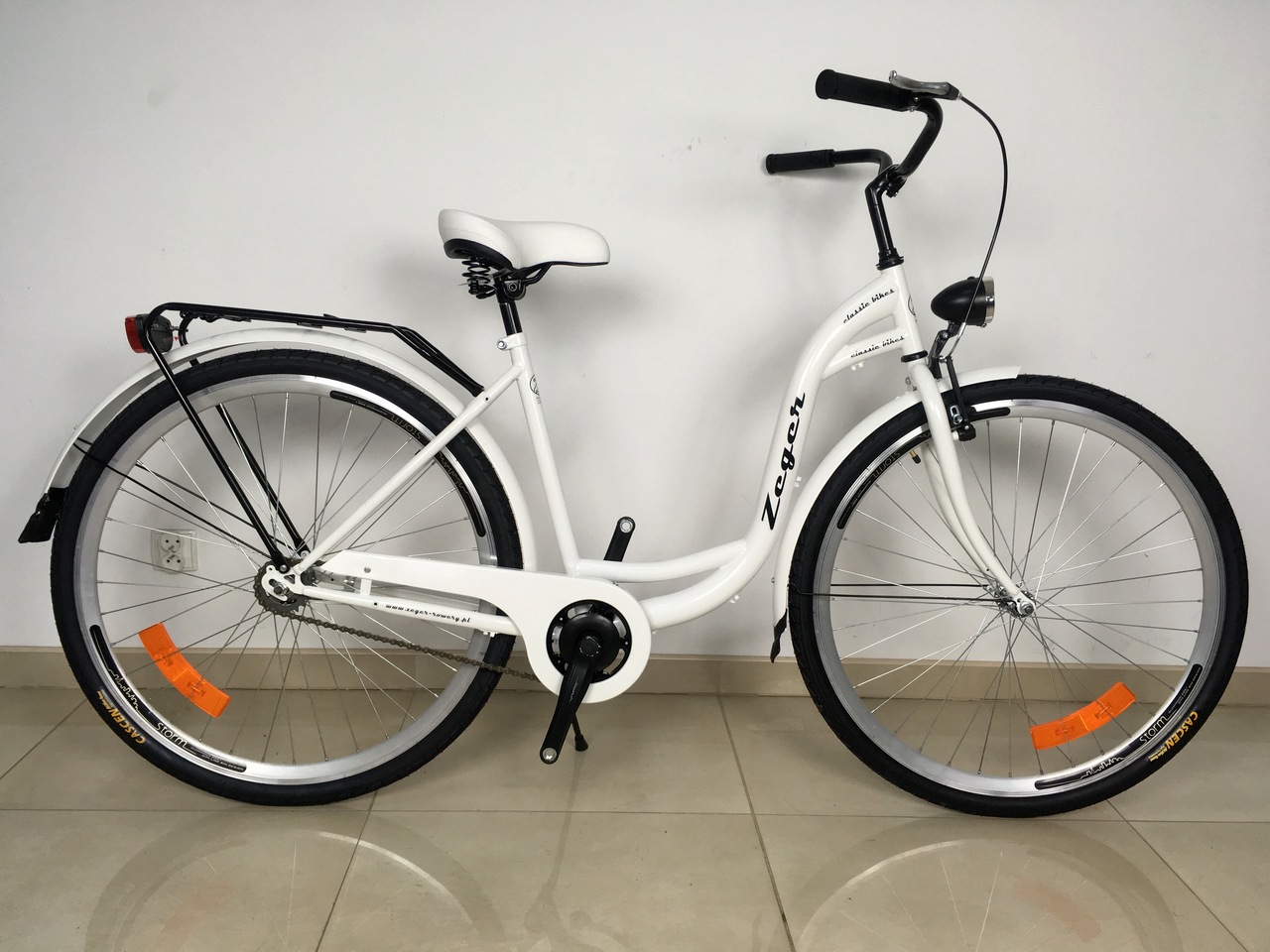 Zeger 28" BALTS viena ātruma velosipēds Zeger 28" BALTS viena ātruma velosipēds
