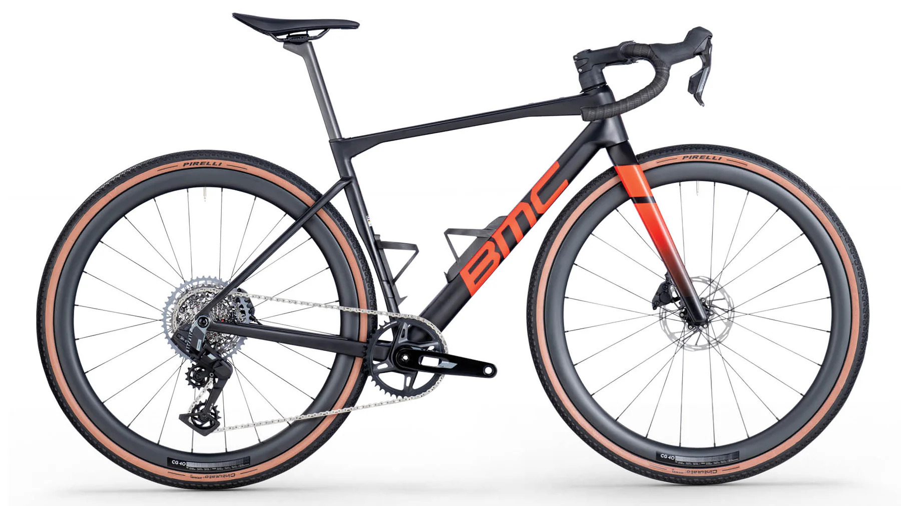 Gravel velosipēds BMC Kaius 01 FOUR Rival AXS Black/Neon Red (2026.g.) (56 CM)